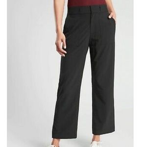 Athleta Tribeca Utility Crop Black